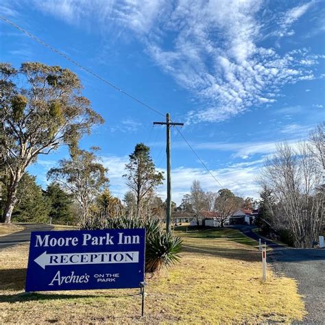 moore park inn armidale|Moore Park Inn Accommodation & Grounds History 